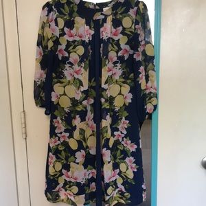 Navy floral print dress 💙💙